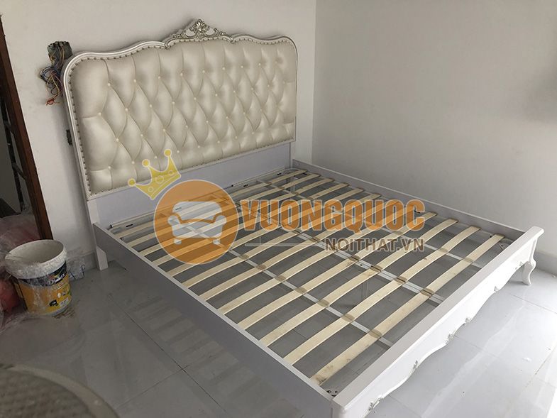 giường ngủ tân cổ điển 